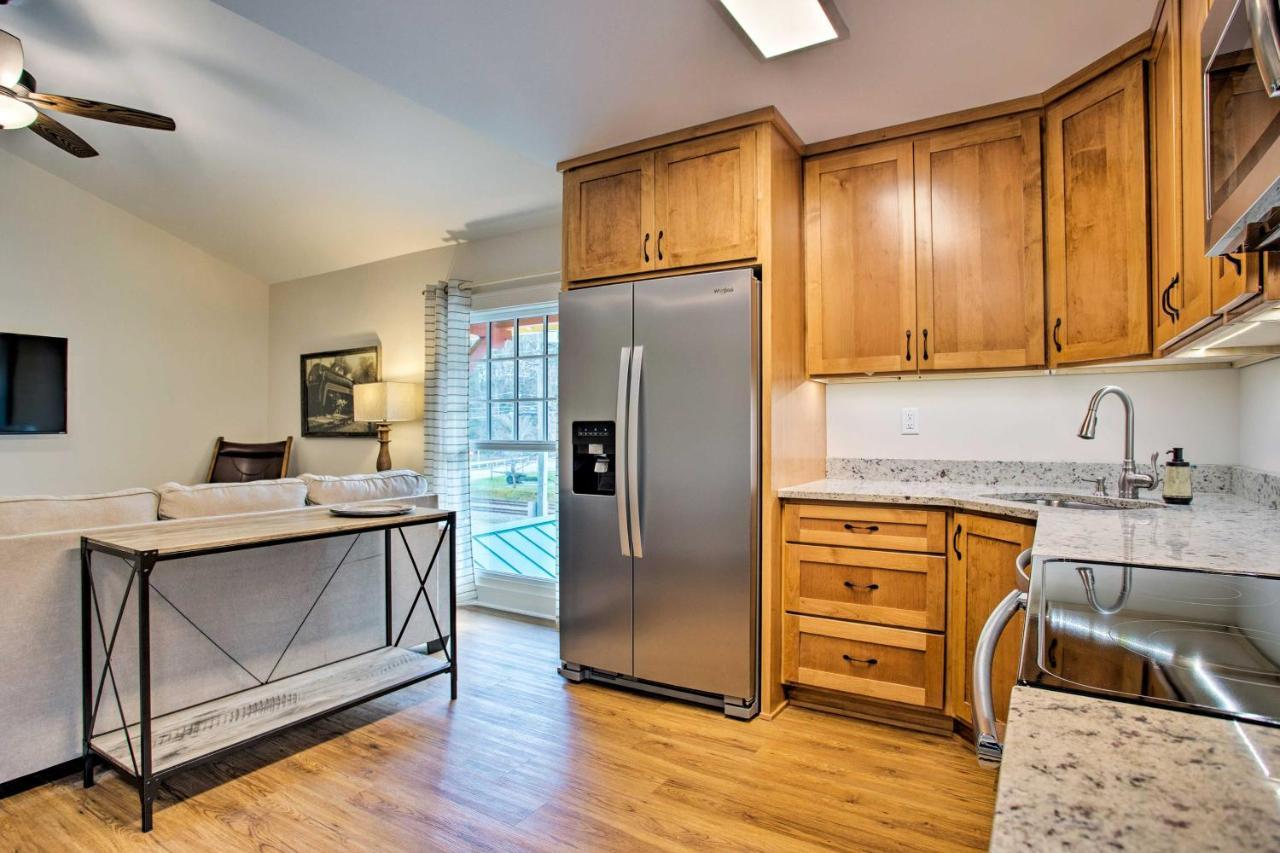 Newly Remodeled Apartment On Main Street In Saluda Екстериор снимка